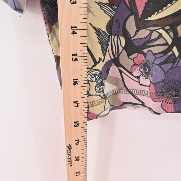 NIKE Top Womens‎ Size M Tee Shirt Sportswear Femme Multicolor Floral Print Crop - Picture 10 of 10